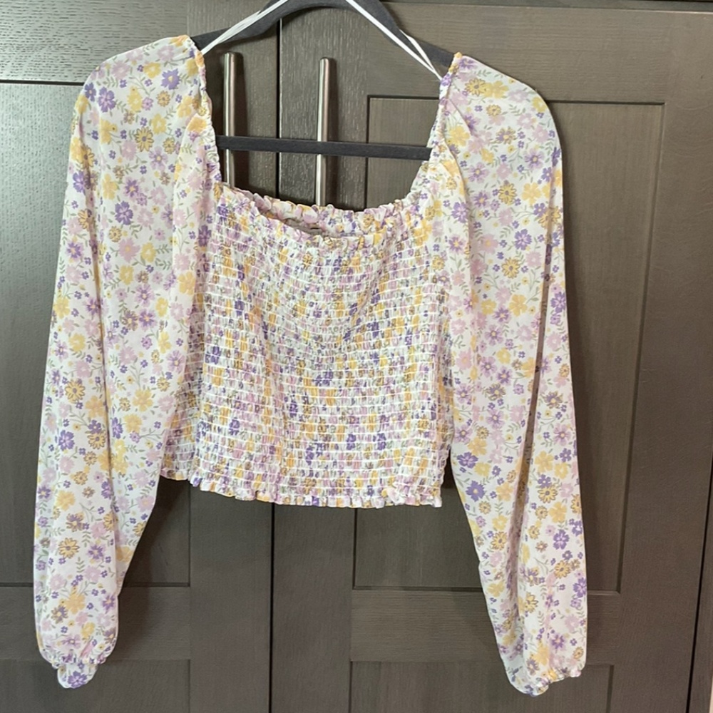 Love Tree Scrunch Top - perfect for Spring